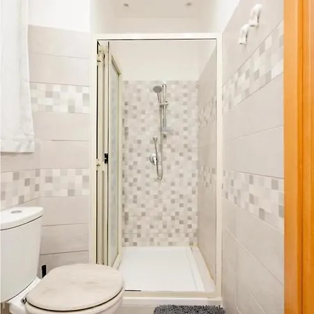 Mi Casa Tu Casa - * Katánie