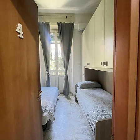 Mi Casa Tu Casa - Katánie