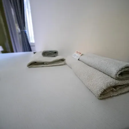 Mi Casa Tu Casa - *